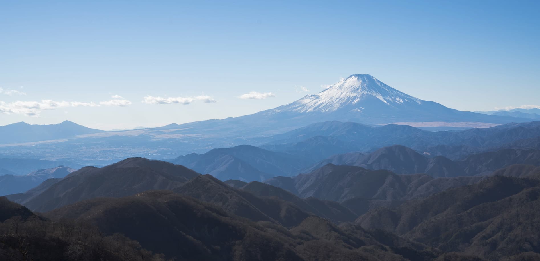 塔ノ岳から望む富士山_8K