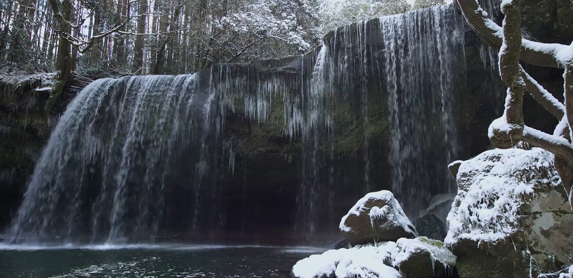 静謐な裏見の風情 熊本・鍋ヶ滝_8K