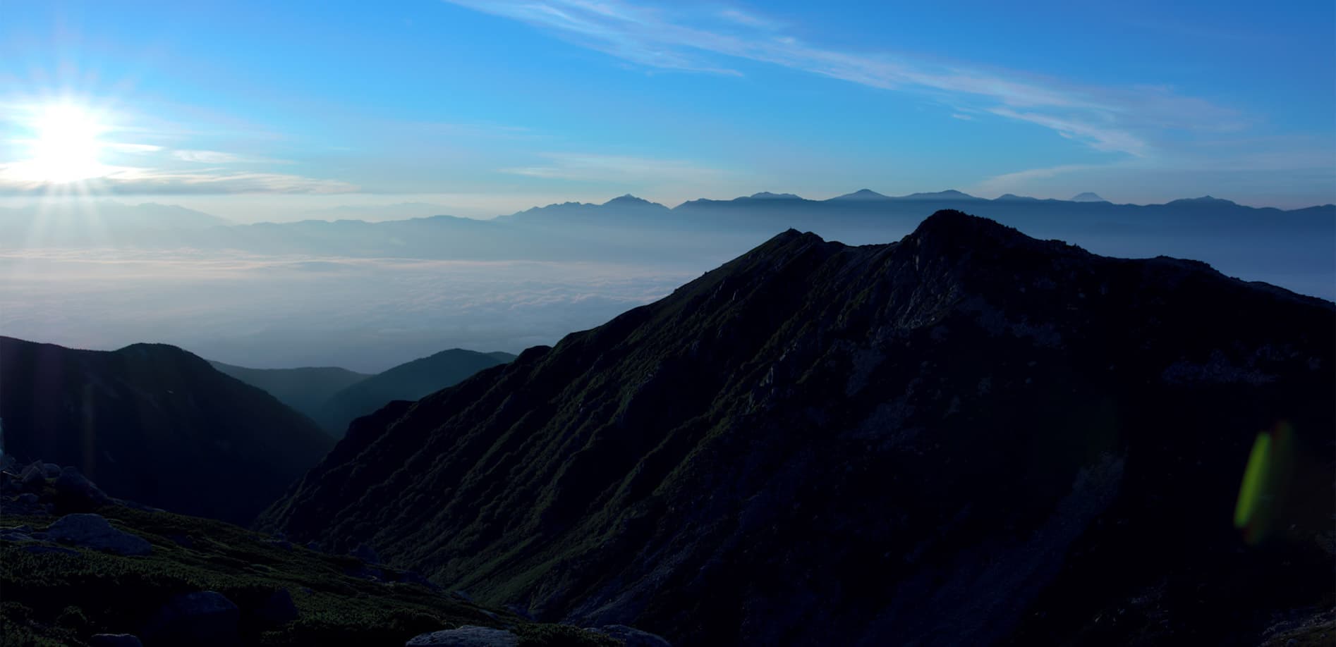 ご来光を拝す、アルプスの夜明け_8K
