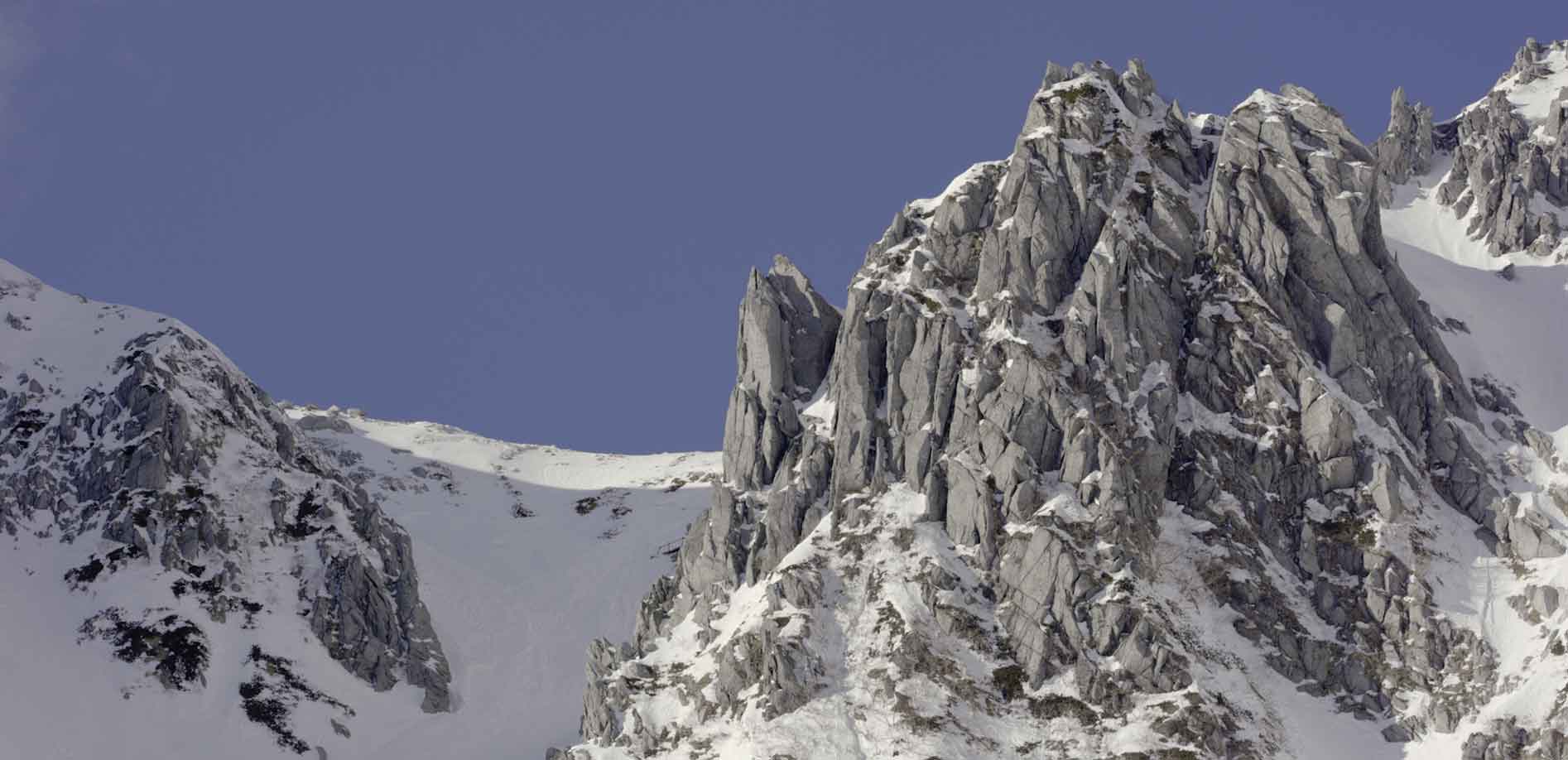 晴天、千畳敷カールの冬景色_8K