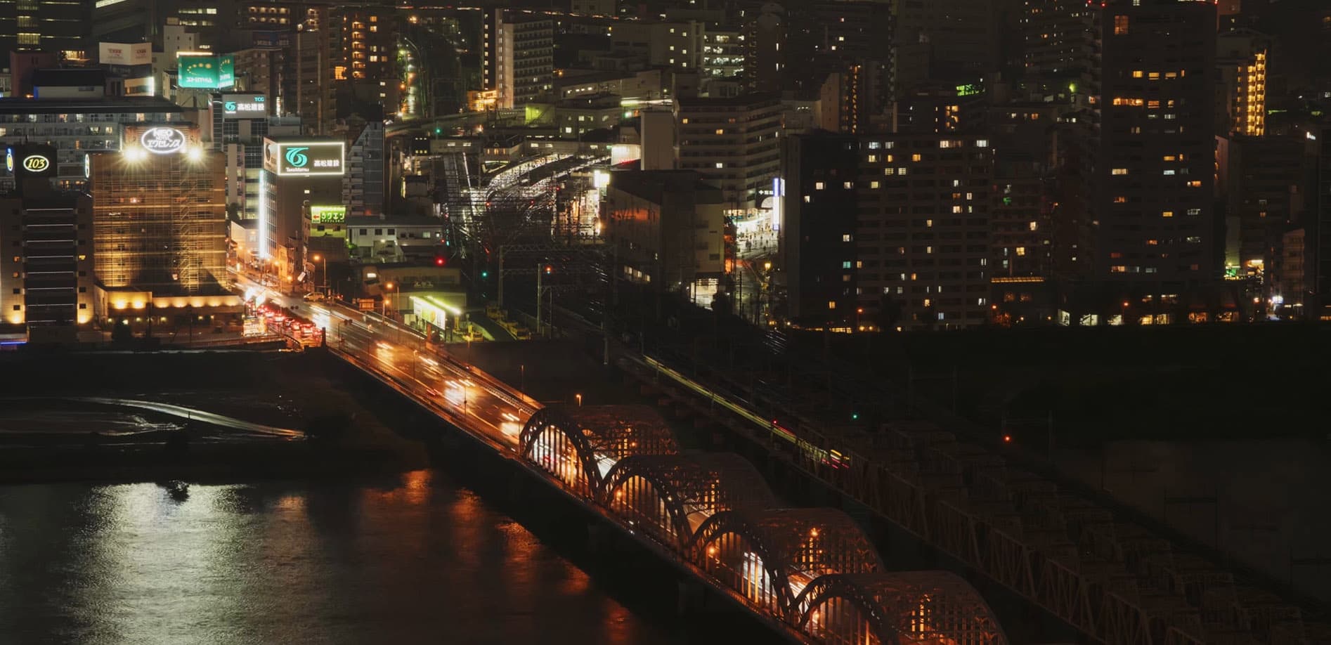 TL_大阪 梅田スカイビル_8K