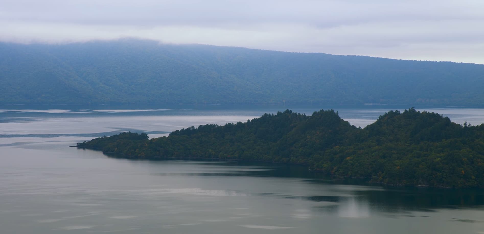 神秘の湖 十和田湖_8K