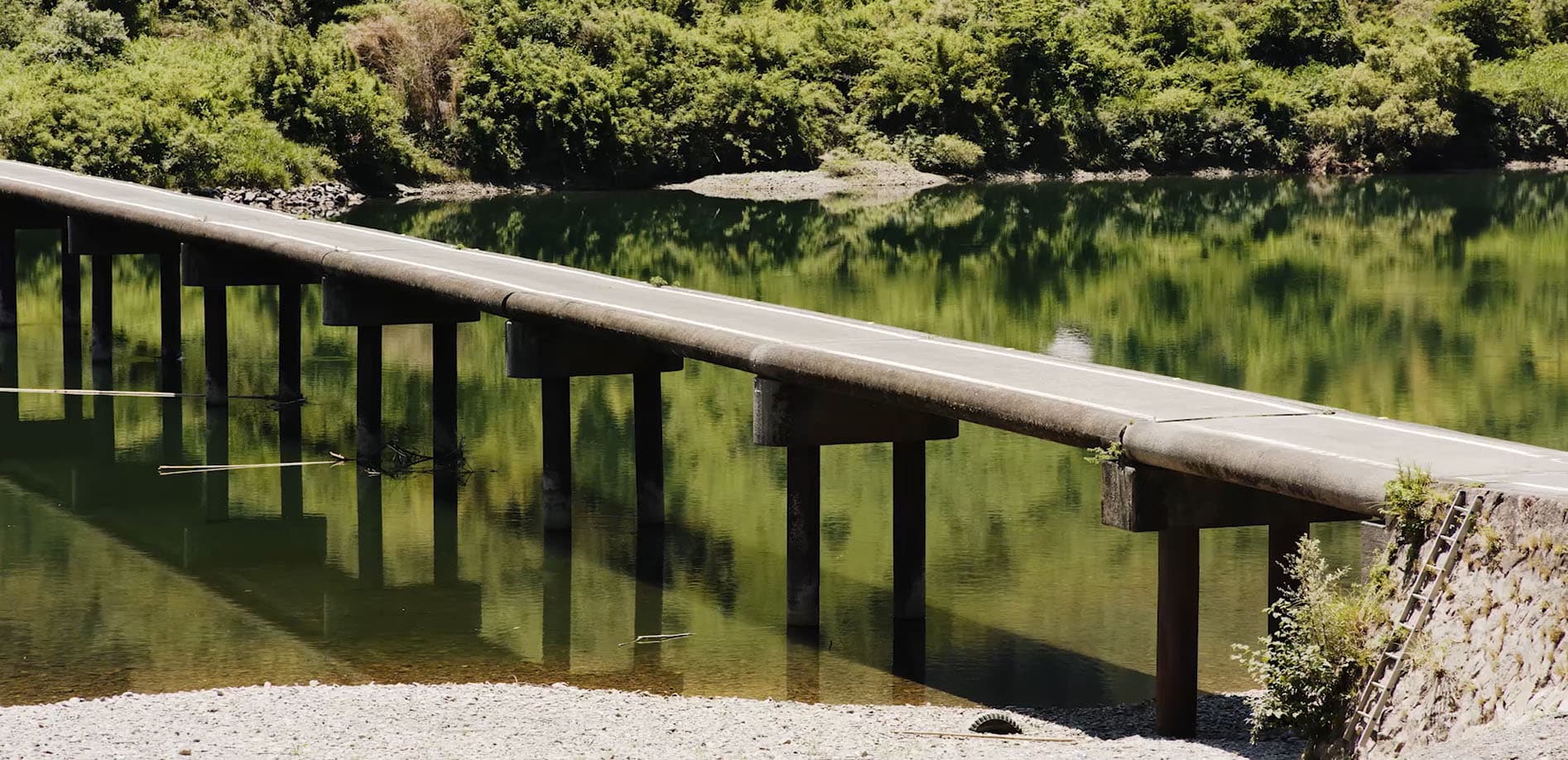 高知の清流 四万十川 三里沈下橋_8K