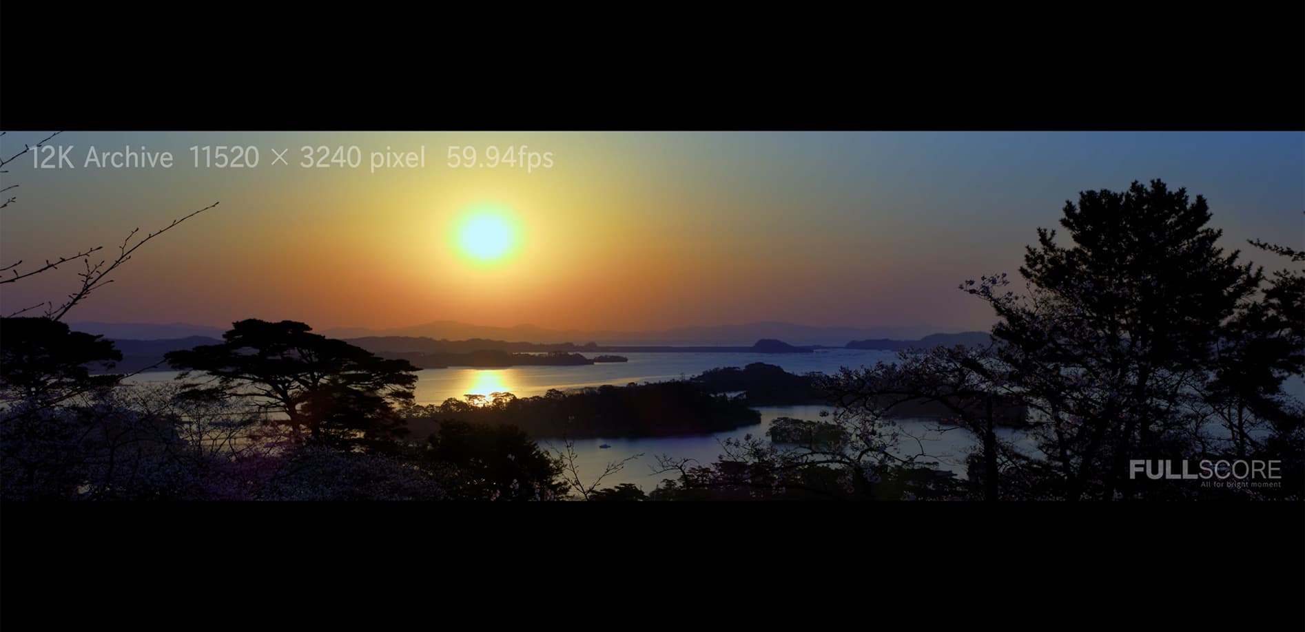 宮城・松島湾の朝日_12K WIDE 32:9
