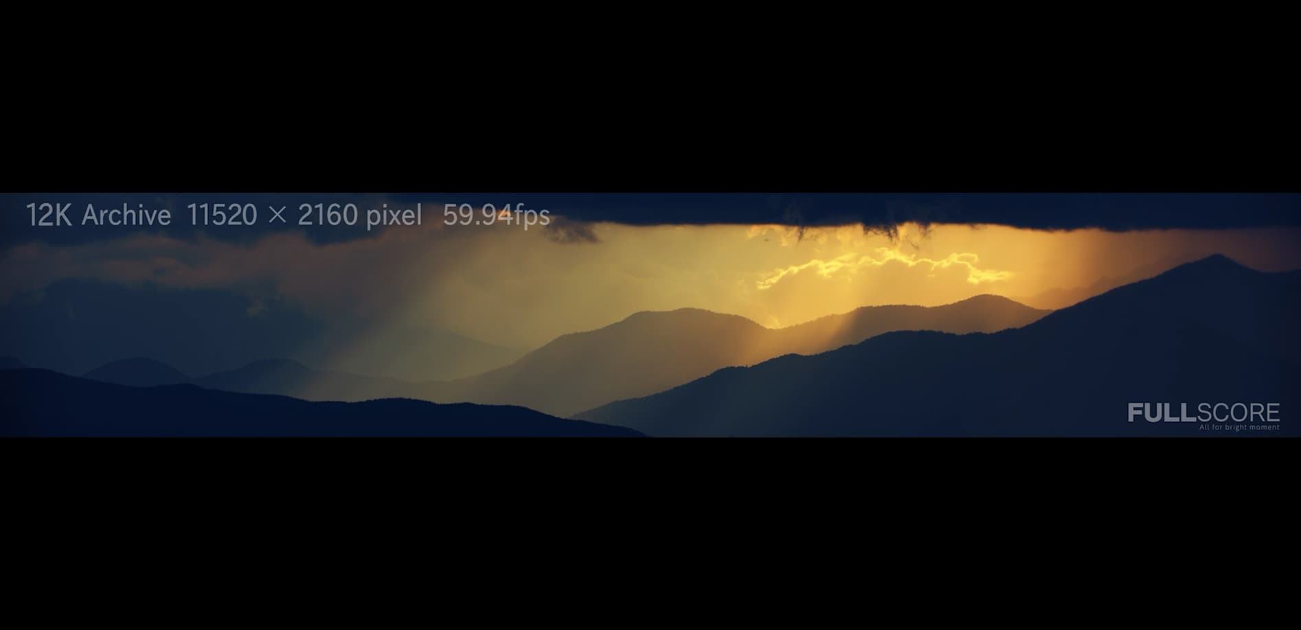 不思議な雲 夏の夕暮_12K WIDE 48:9