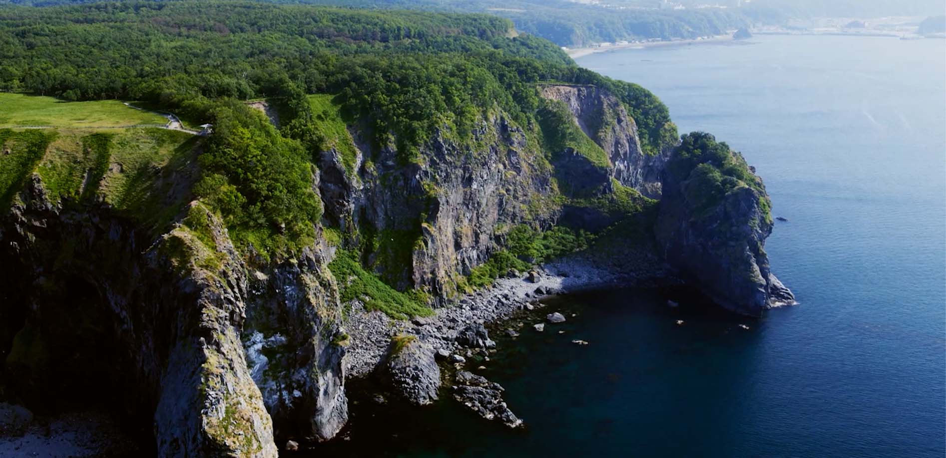 知床半島　フレペの滝