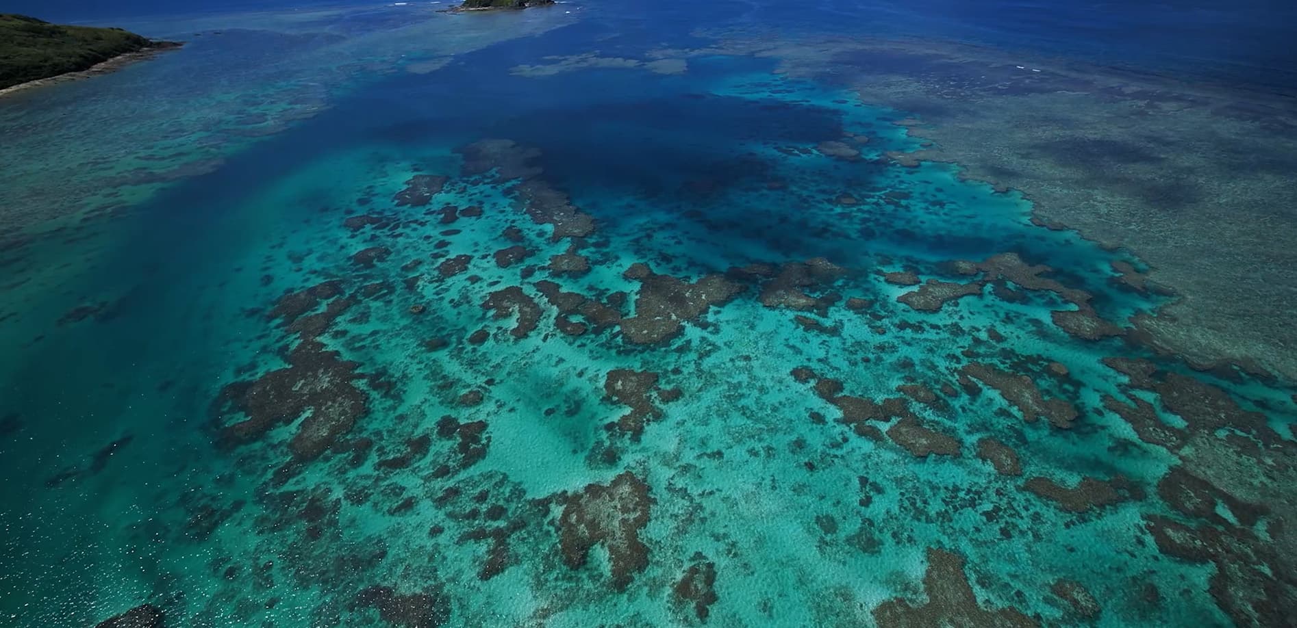 平久保崎の青い海 空撮_4K