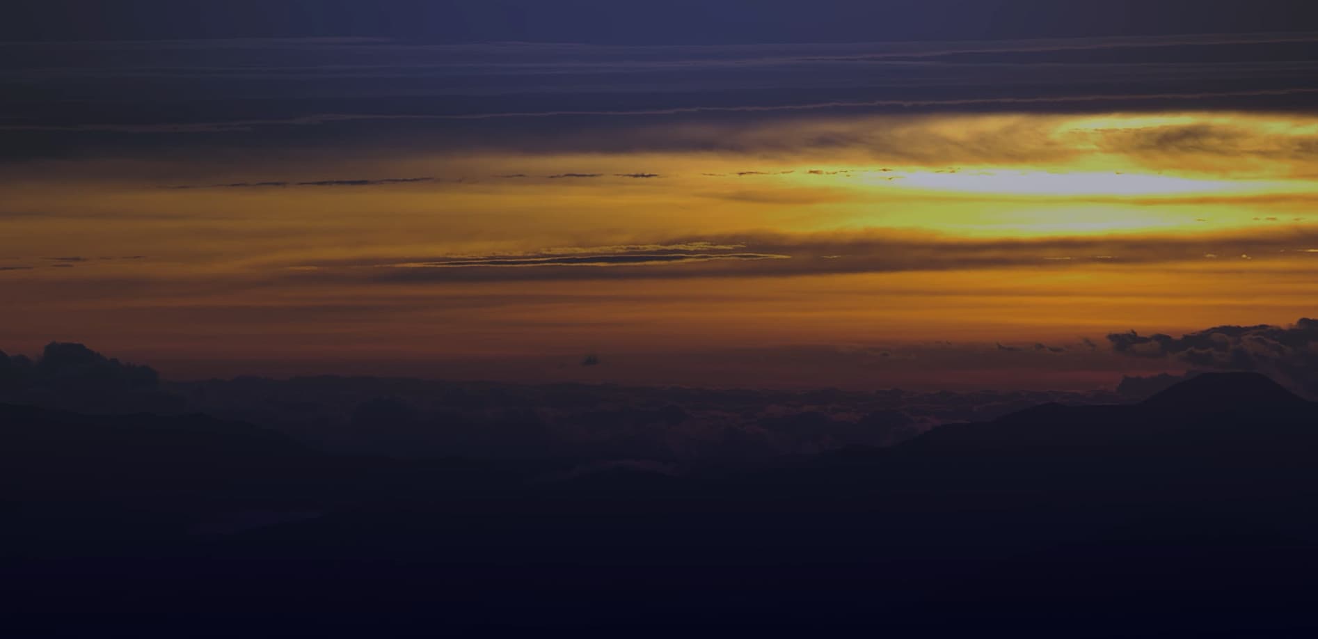 志賀高原 渋峠の秋_12K