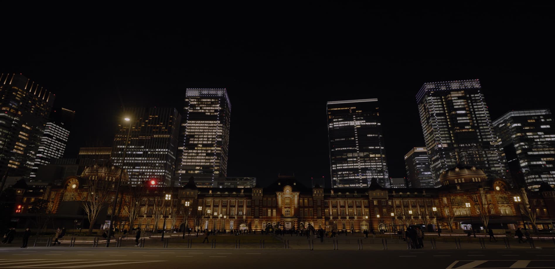 都心の夜景 東京駅_8K