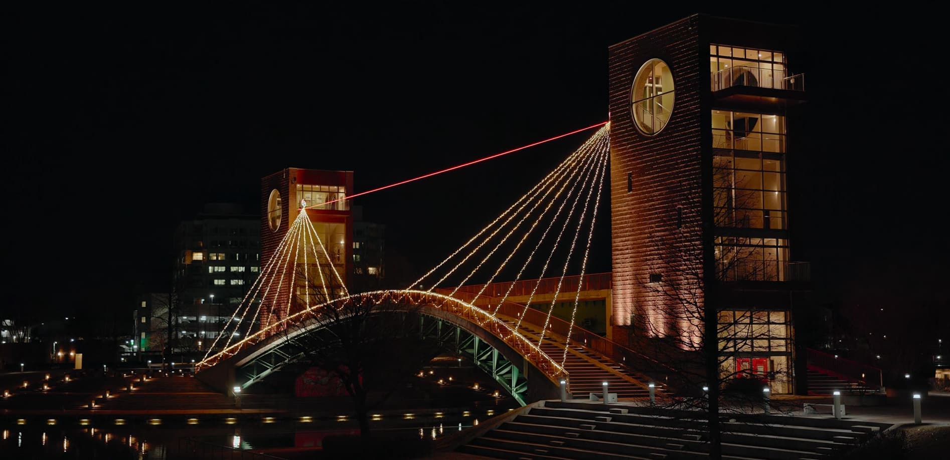 富山 富岩運河環水公園の夜 ライトアップ_8K