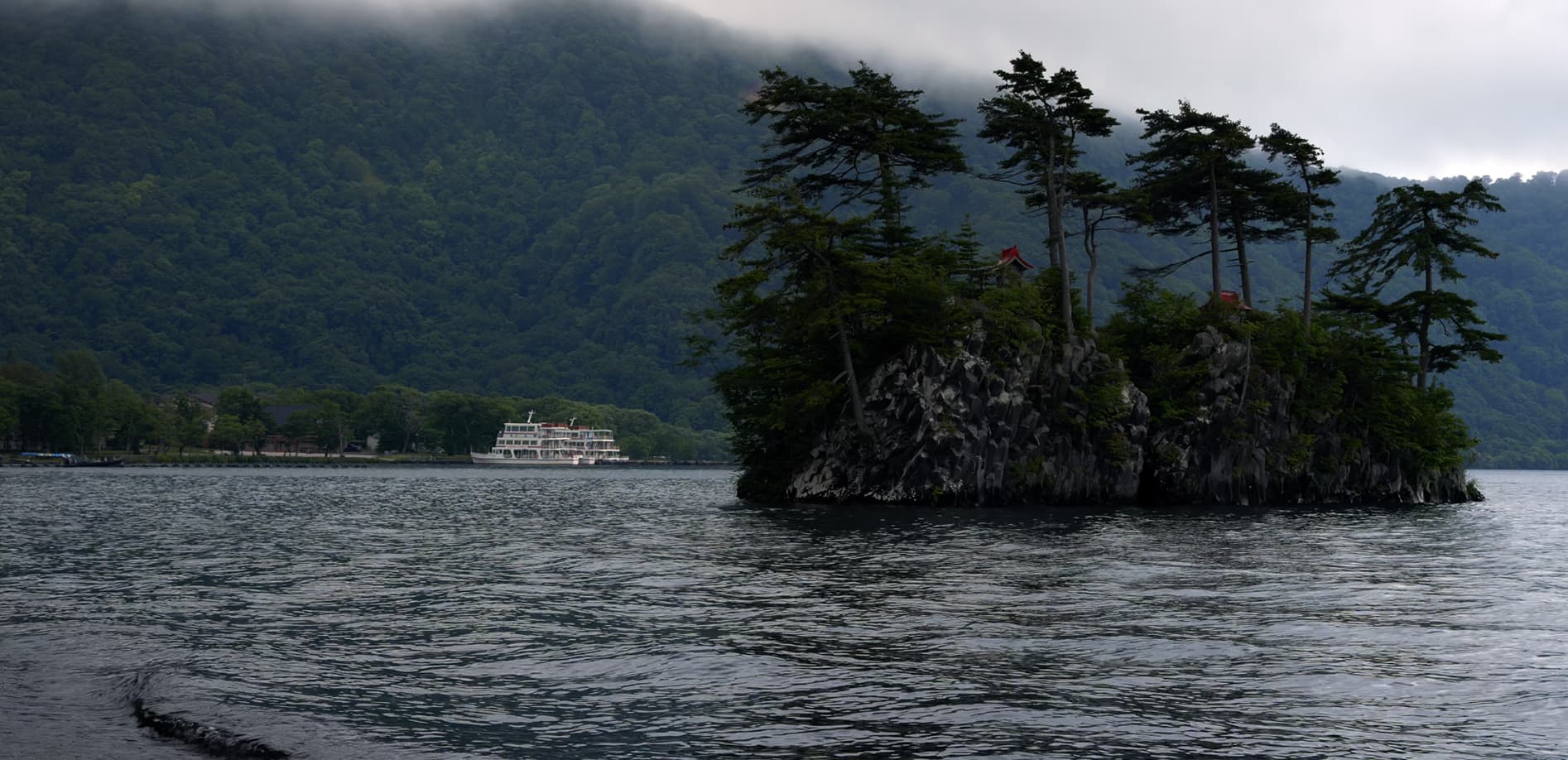 十和田湖畔の情景_8K